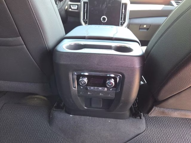 2026 Summit White GMC Yukon Denali 4X4 SUV