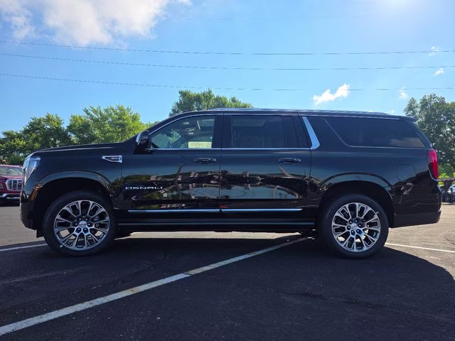 2026 Onyx Black GMC Yukon XL Denali 4X4 SUV