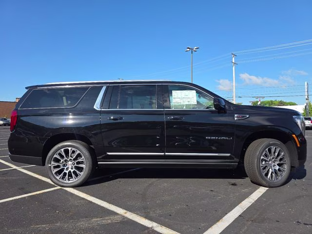 2026 Onyx Black GMC Yukon XL Denali 4X4 SUV