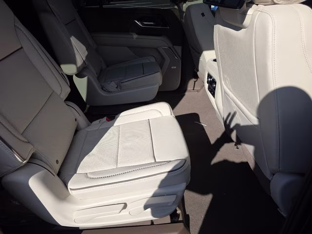 2026 Onyx Black GMC Yukon XL Denali 4X4 SUV