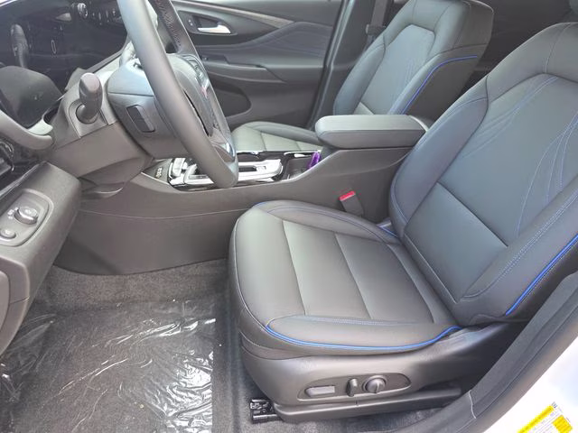 2026 Summit White Buick Envista Sport Touring FWD SUV