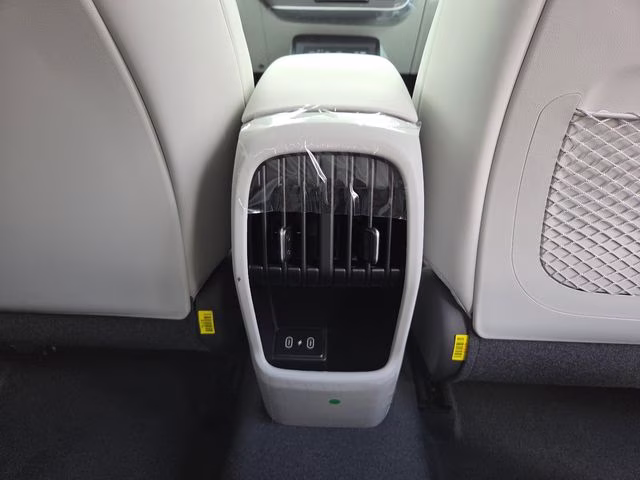 2026 Abyss Black Pearl Hyundai Kona SEL Premium AWD SUV