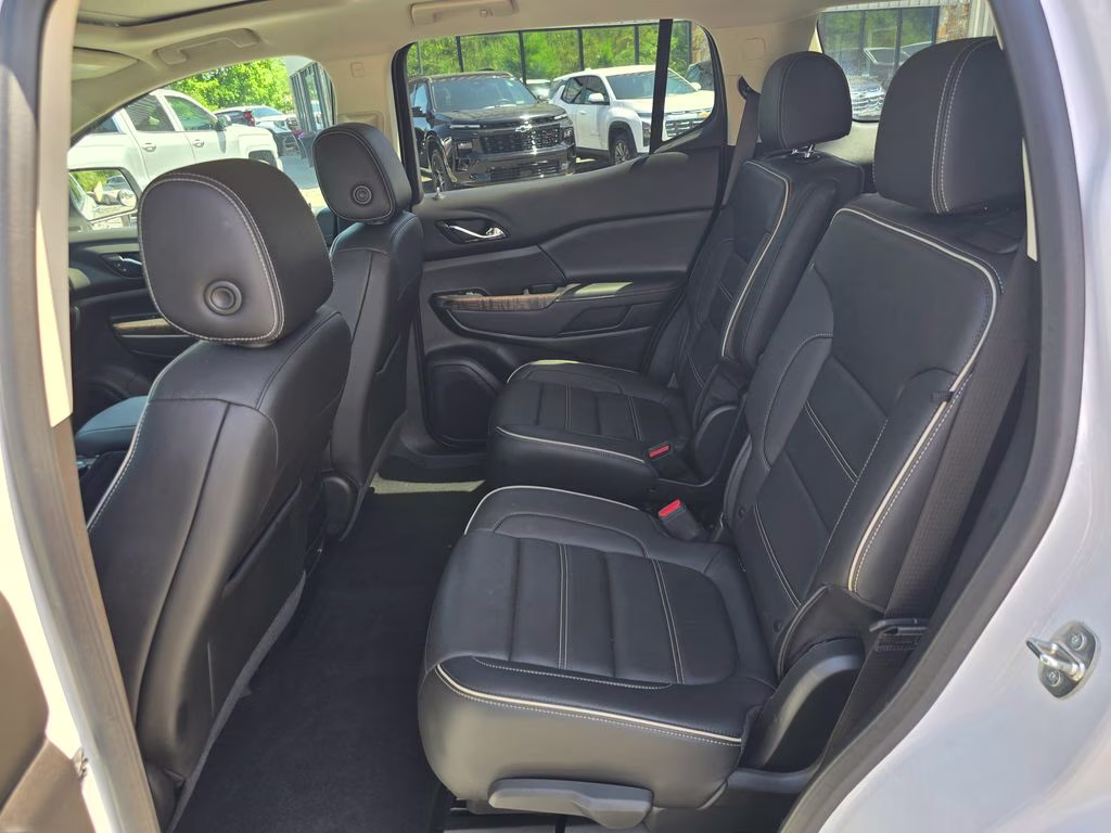 2023 Summit White GMC Acadia Denali AWD SUV