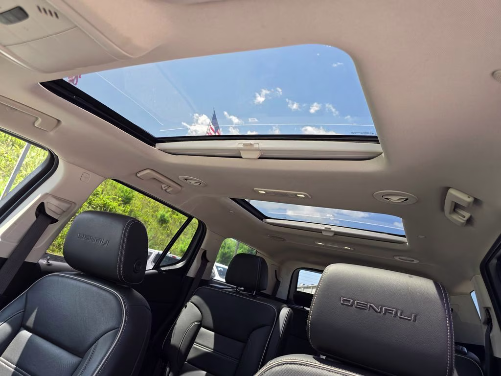 2023 Summit White GMC Acadia Denali AWD SUV