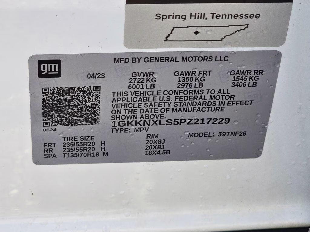 2023 Summit White GMC Acadia Denali AWD SUV