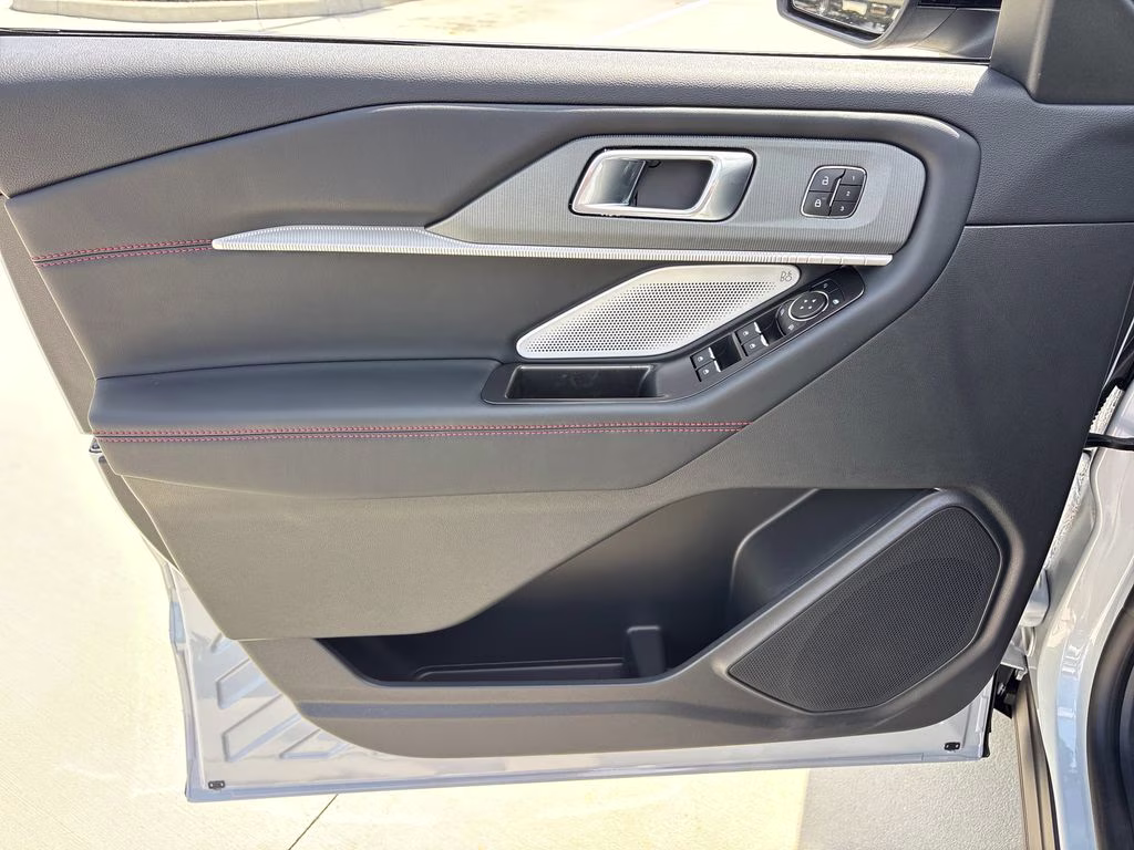 2026 Space White Metallic Ford Explorer ST 4X4 SUV