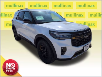 2026 Star White Metallic Tri-Coat Ford Explorer Tremor 4X4 SUV