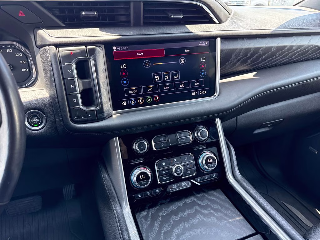 2021 White Frost Tricoat GMC Yukon Denali RWD SUV