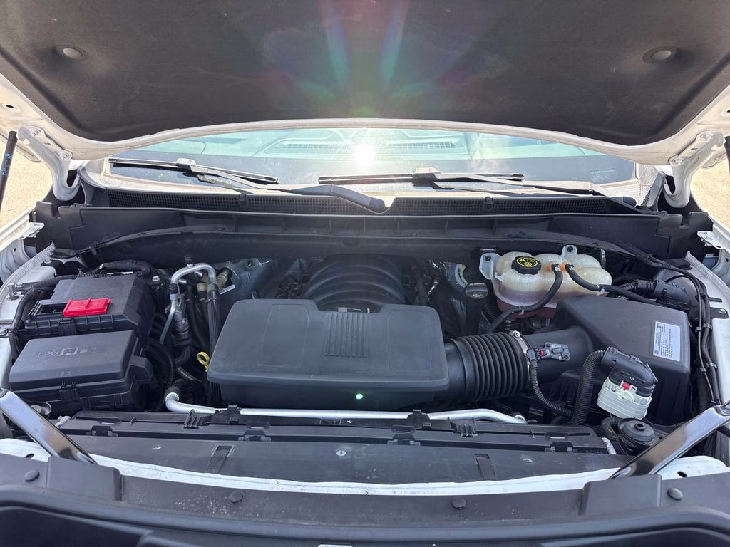 2021 White Frost Tricoat GMC Yukon Denali RWD SUV