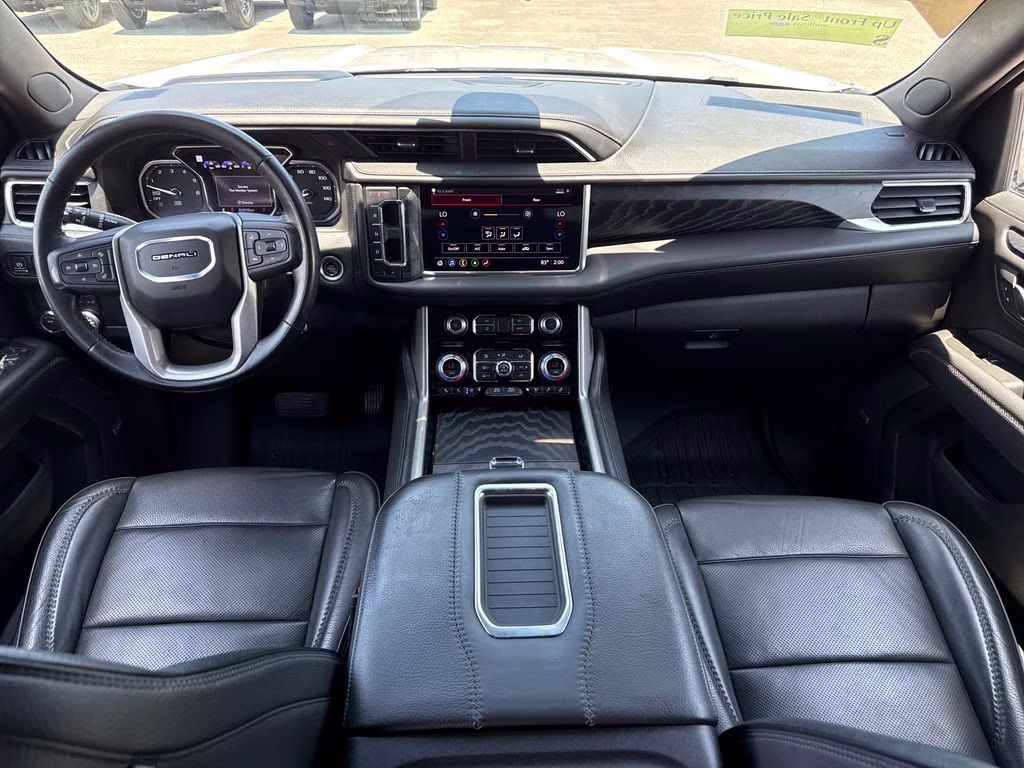 2021 White Frost Tricoat GMC Yukon Denali RWD SUV