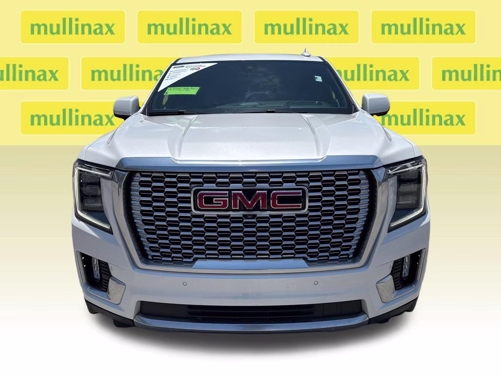 2021 White Frost Tricoat GMC Yukon Denali RWD SUV