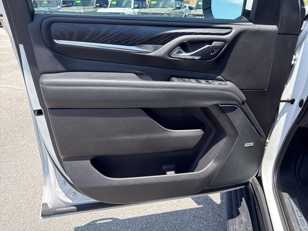 2021 White Frost Tricoat GMC Yukon Denali RWD SUV