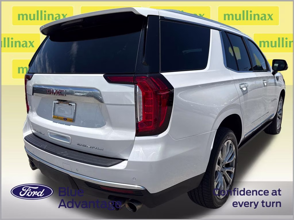 2021 White Frost Tricoat GMC Yukon Denali RWD SUV