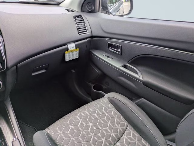 2026 Mercury Gray Metallic Mitsubishi Outlander Sport 2.0 LE 4X4 SUV