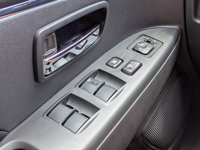 2026 Mercury Gray Metallic Mitsubishi Outlander Sport 2.0 LE 4X4 SUV