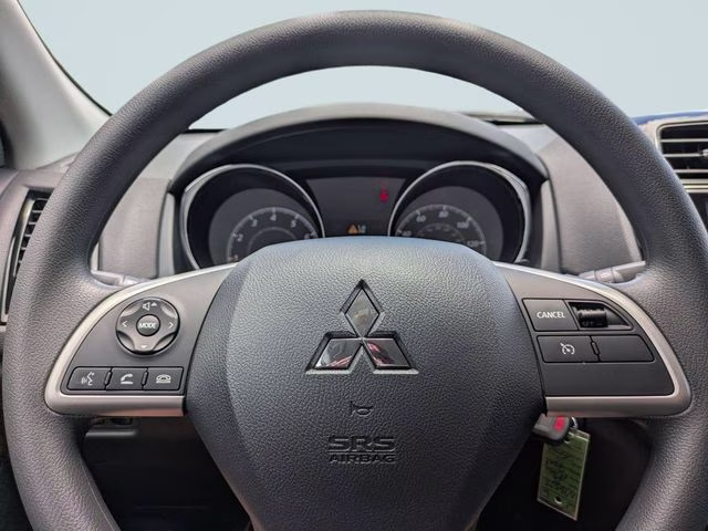 2026 Mercury Gray Metallic Mitsubishi Outlander Sport 2.0 LE 4X4 SUV