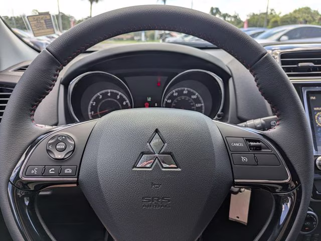 2026 Mercury Gray Metallic Mitsubishi Outlander Sport 2.0 LE 4X4 SUV