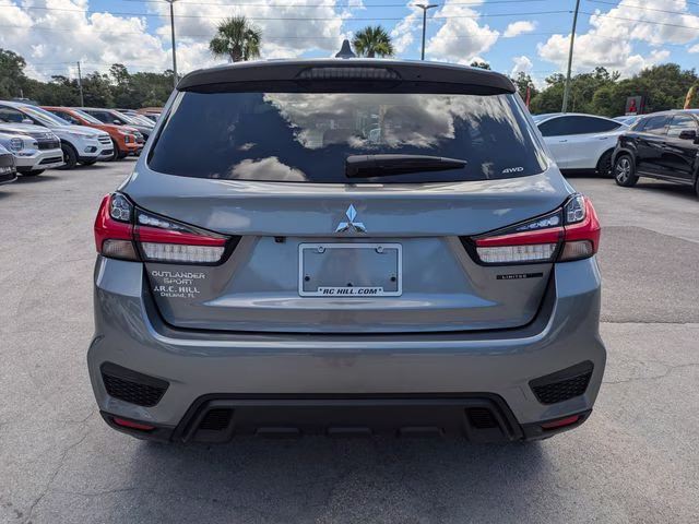 2026 Mercury Gray Metallic Mitsubishi Outlander Sport 2.0 LE 4X4 SUV