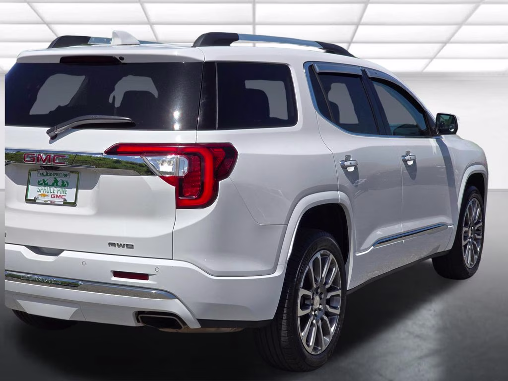 2023 Summit White GMC Acadia Denali AWD SUV