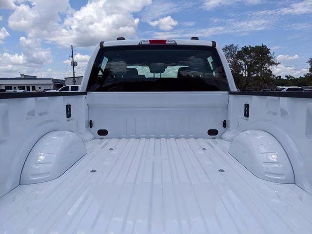 2026 Oxford White Ford Super Duty F-250 SRW XL 4X4 Truck