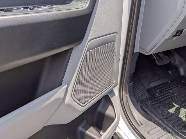 2026 Oxford White Ford Super Duty F-250 SRW XL 4X4 Truck
