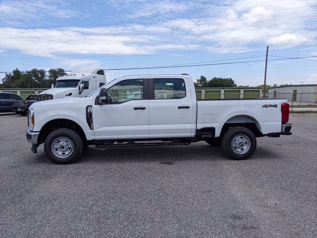2026 Oxford White Ford Super Duty F-250 SRW XL 4X4 Truck