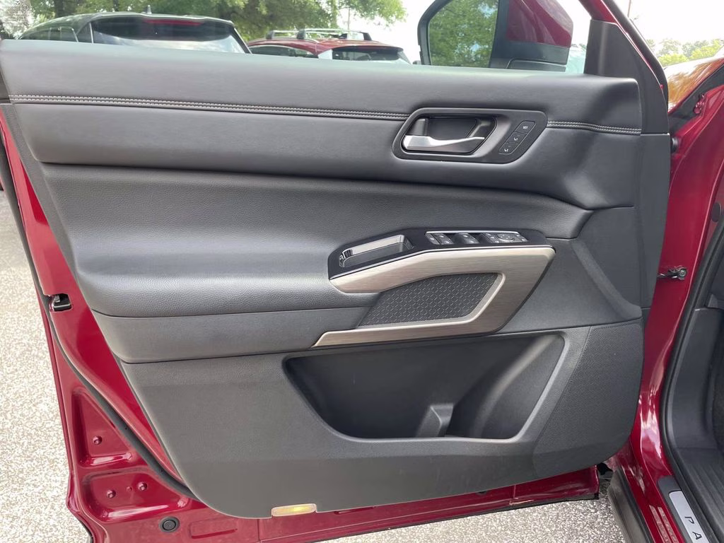 2022 Scarlet Ember Tintcoat Nissan Pathfinder Platinum FWD SUV