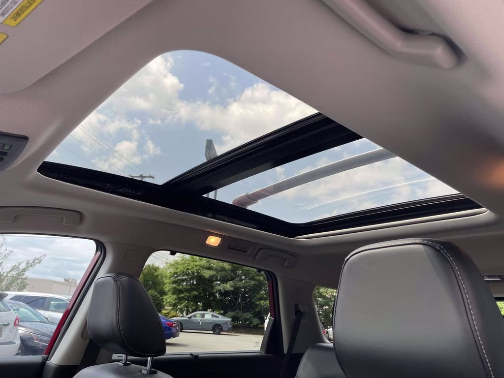 2022 Scarlet Ember Tintcoat Nissan Pathfinder Platinum FWD SUV