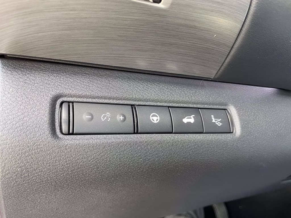 2022 Scarlet Ember Tintcoat Nissan Pathfinder Platinum FWD SUV