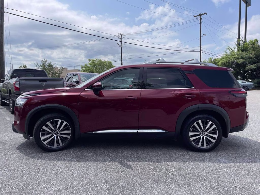 2022 Scarlet Ember Tintcoat Nissan Pathfinder Platinum FWD SUV