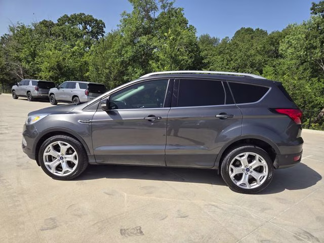 2019 Magnetic Ford Escape Titanium FWD SUV
