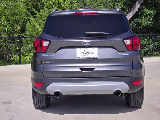 2019 Magnetic Ford Escape Titanium FWD SUV