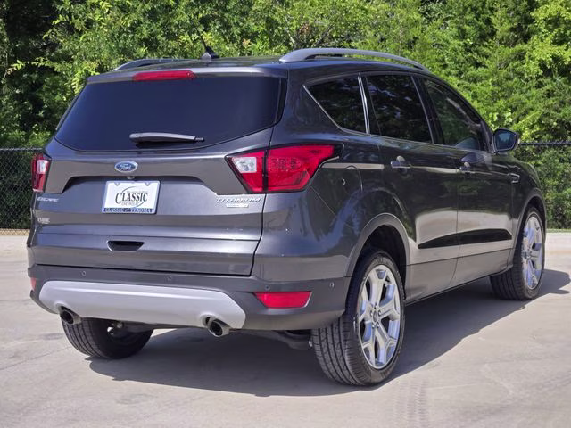 2019 Magnetic Ford Escape Titanium FWD SUV
