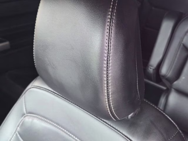 2024 White Metallic Ford Explorer XLT RWD SUV