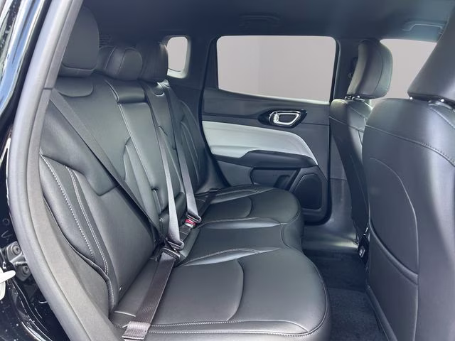 2026 Diamond Black Crystal Pearlcoat Jeep Compass Limited 4X4 SUV
