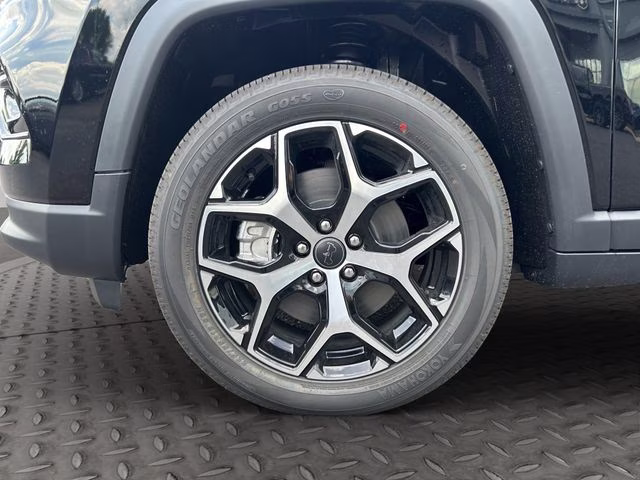 2026 Diamond Black Crystal Pearlcoat Jeep Compass Limited 4X4 SUV
