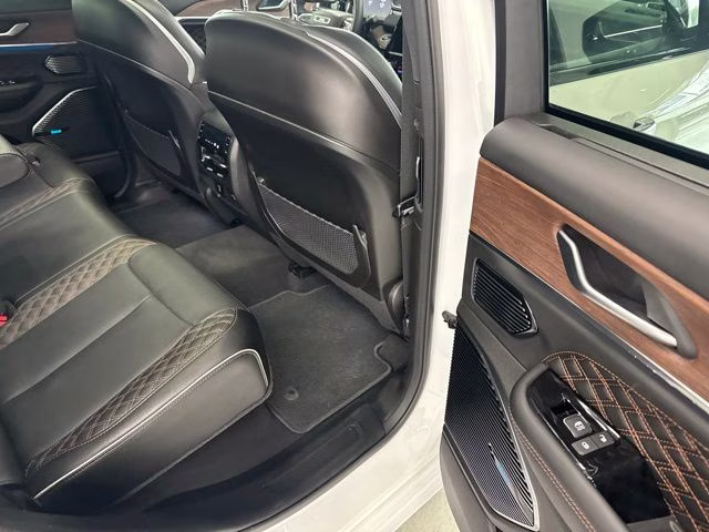 2023 Bright White Clearcoat Jeep Grand Cherokee Summit 4xe 4X4 SUV
