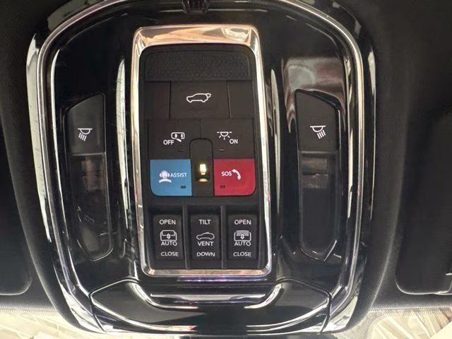 2023 Bright White Clearcoat Jeep Grand Cherokee Summit 4xe 4X4 SUV