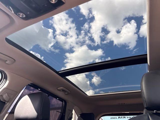 2023 Glacial White Pearl Kia Sorento X-Line SX Prestige AWD SUV