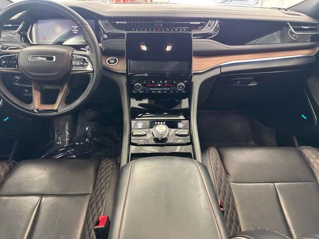 2023 Bright White Clearcoat Jeep Grand Cherokee Summit 4xe 4X4 SUV