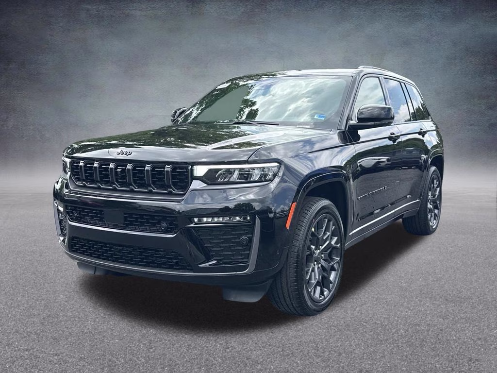 2026 Diamond Black Crystal Pearlcoat Jeep Grand Cherokee Summit 4X4 SUV