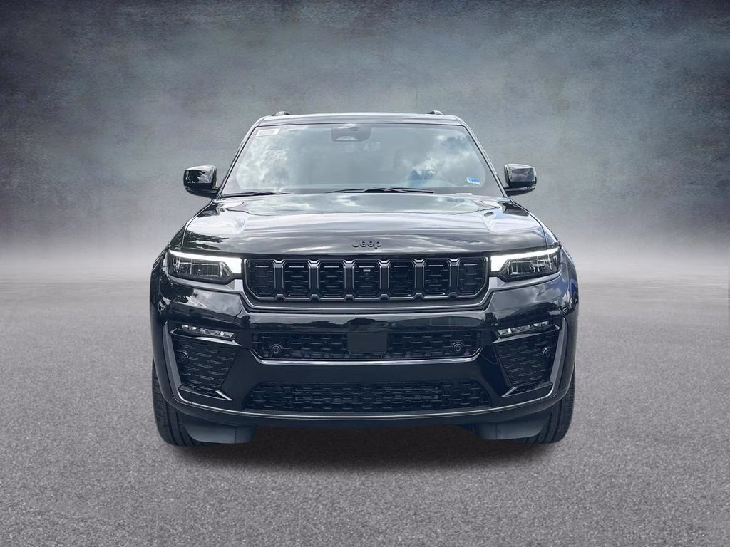 2026 Diamond Black Crystal Pearlcoat Jeep Grand Cherokee Summit 4X4 SUV