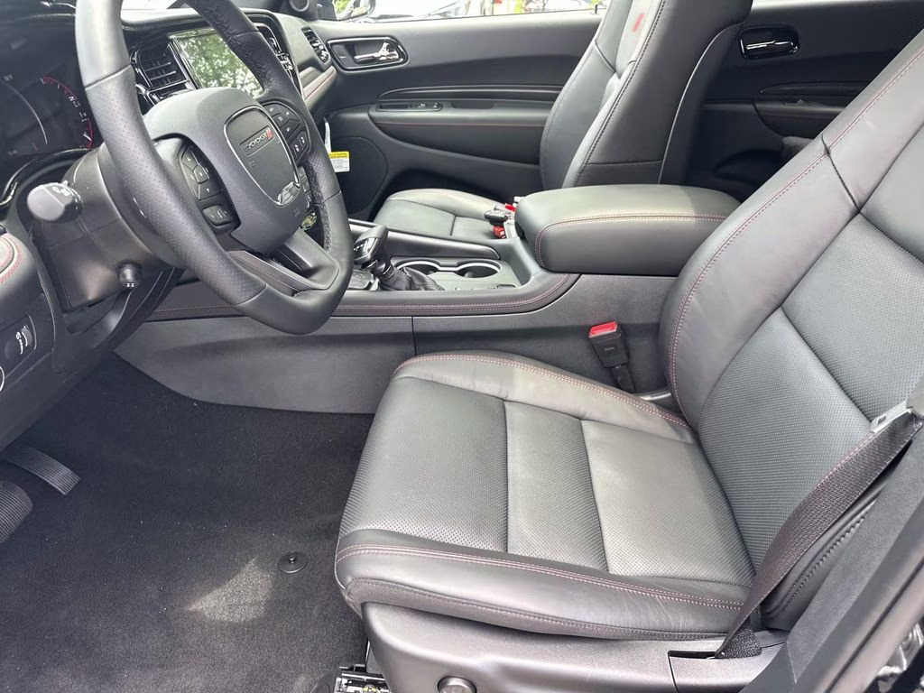 2026 DB Black Crystal Clearcoat Dodge Durango GT Plus HEMI V8 AWD SUV