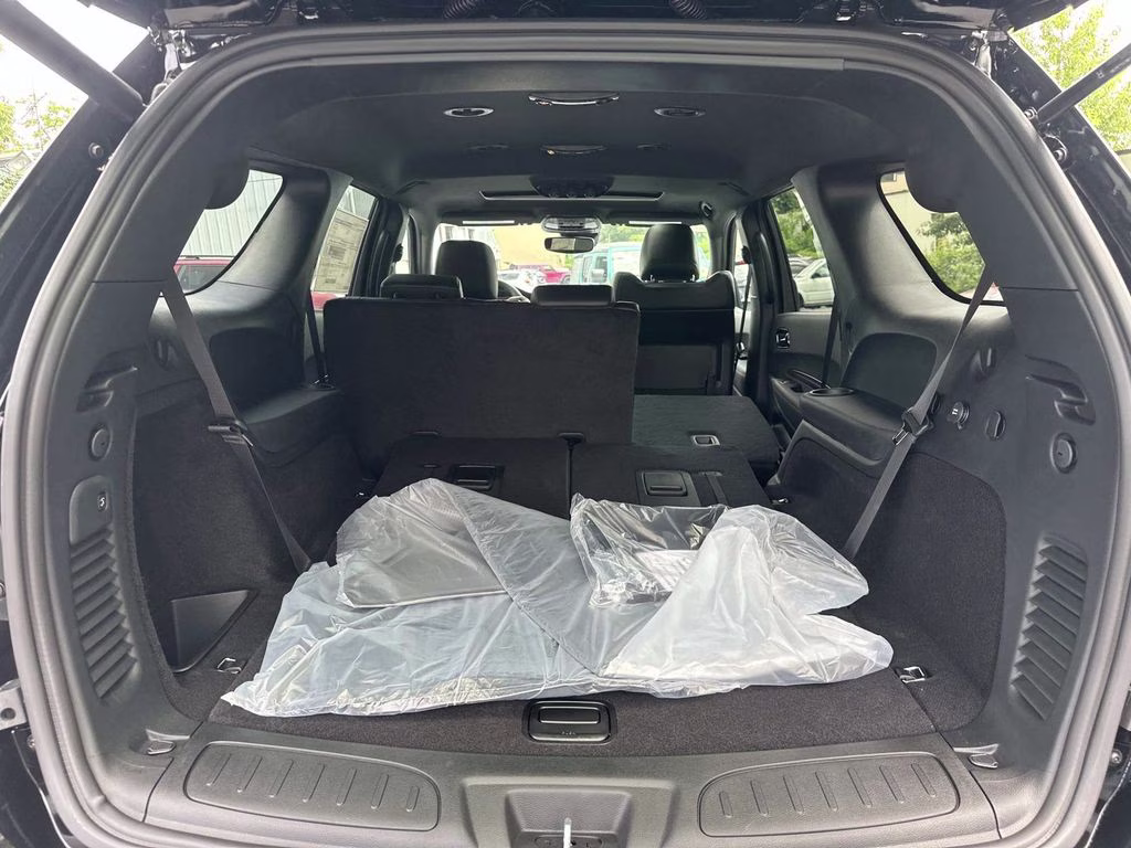 2026 DB Black Crystal Clearcoat Dodge Durango GT Plus HEMI V8 AWD SUV