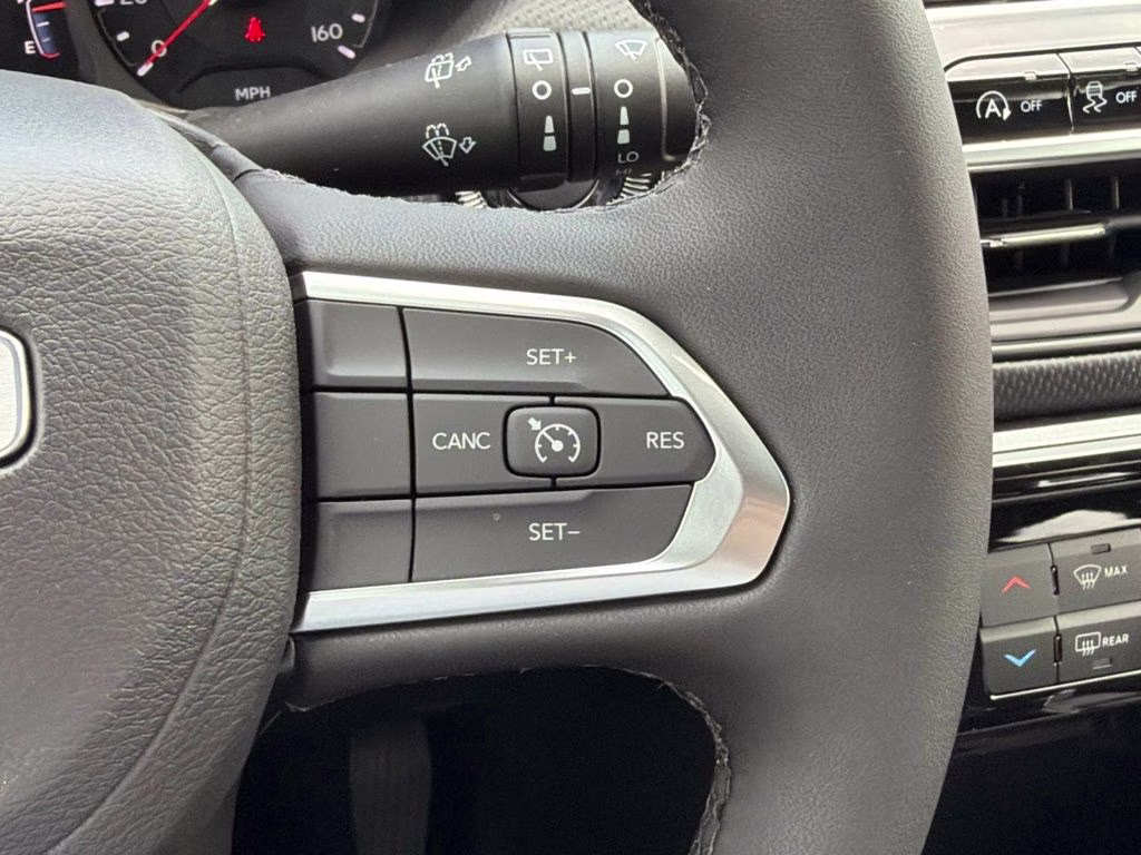 2026 Fathom Blue Pearl Coat Jeep Compass Latitude 4X4 SUV