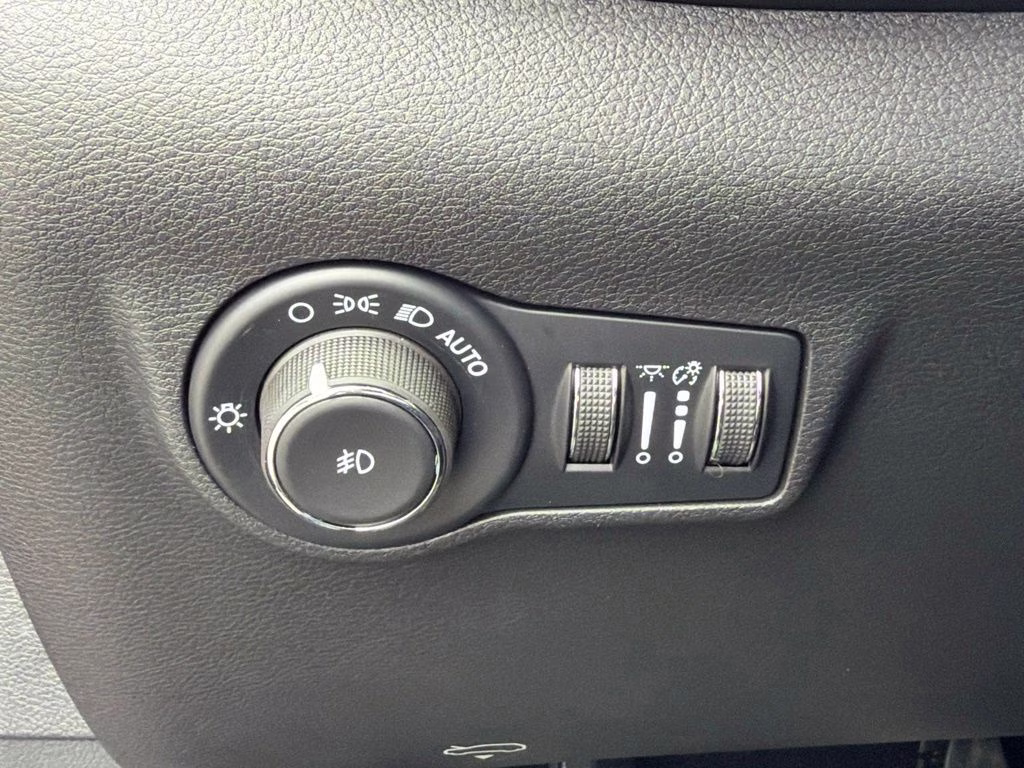 2026 Fathom Blue Pearl Coat Jeep Compass Latitude 4X4 SUV