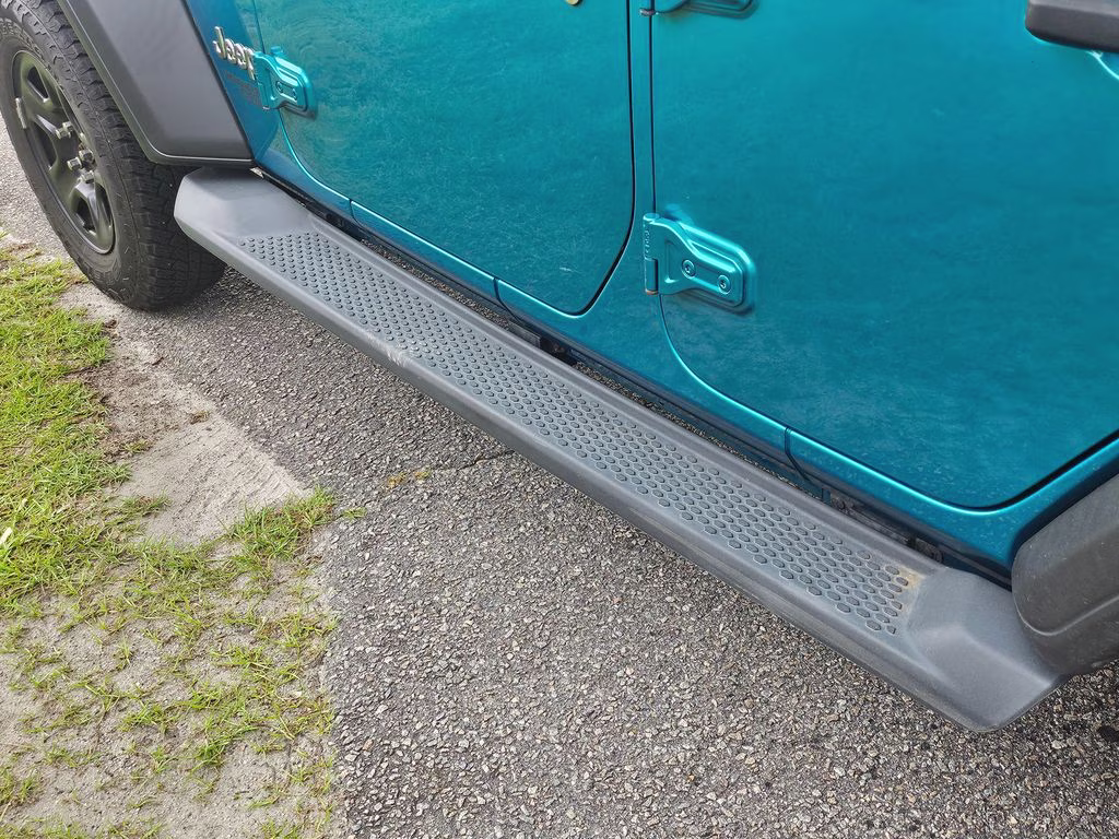 2019 Bikini Pearlcoat Jeep Wrangler Unlimited Sport S 4X4 SUV