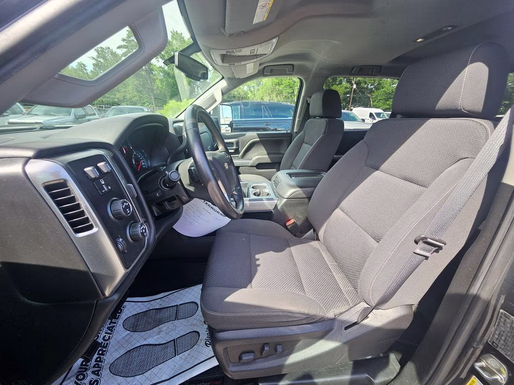 2017 Graphite Metallic Chevrolet Silverado 3500HD LT 4X4 Truck