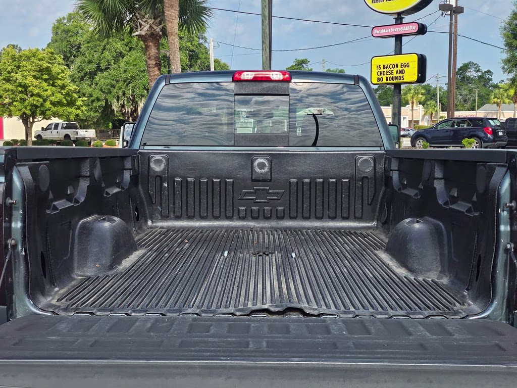 2017 Graphite Metallic Chevrolet Silverado 3500HD LT 4X4 Truck