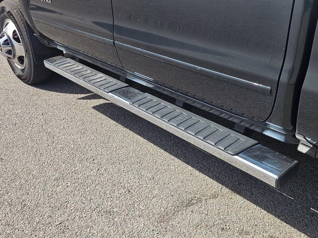 2017 Graphite Metallic Chevrolet Silverado 3500HD LT 4X4 Truck